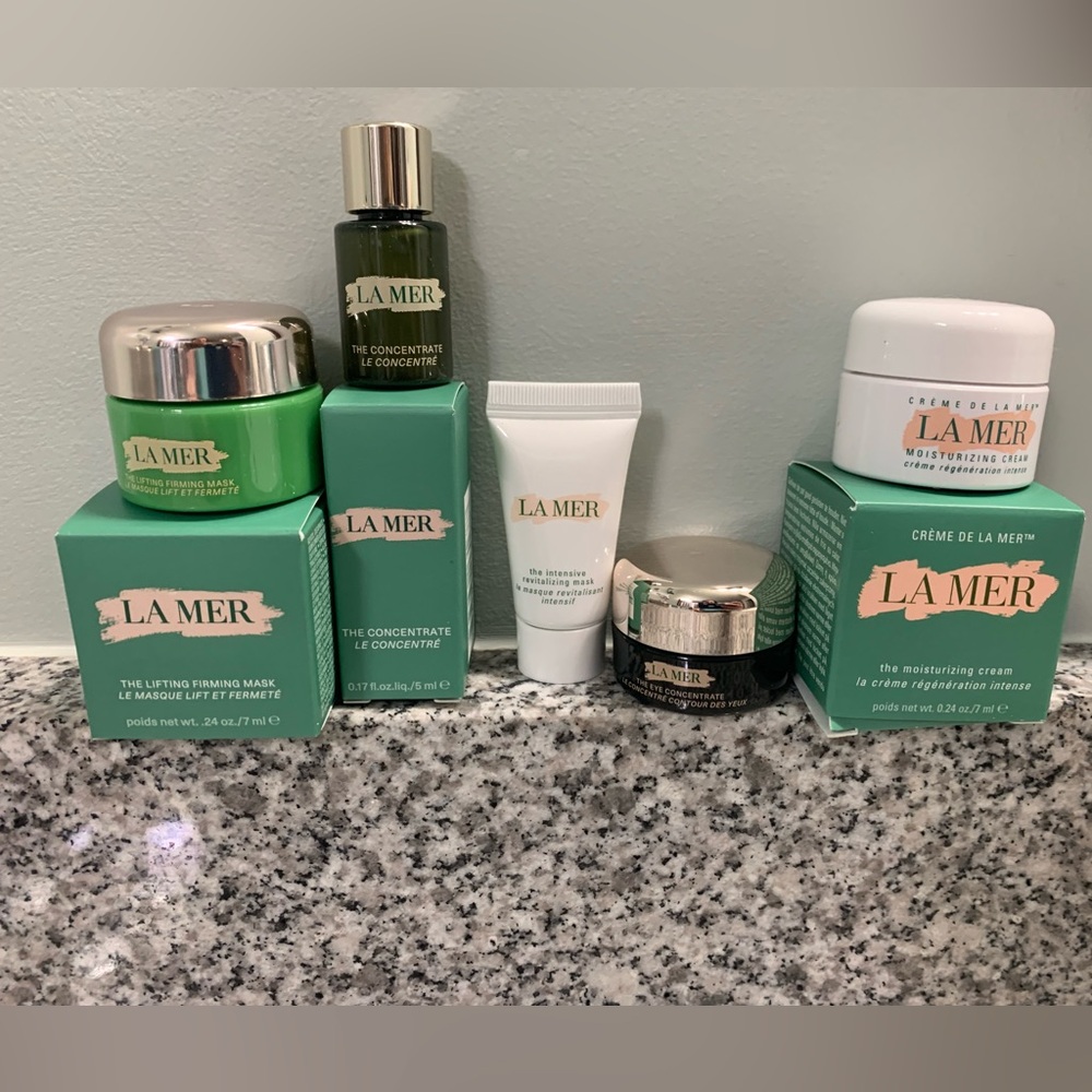 5 Piece La Mer Skincare Collection & Travel Pouch. Brand New & Unopened.